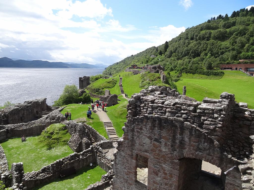 2014_06_Scotland_Day_05_Urquhart_EileanDonan_and_Plockton (22).JPG